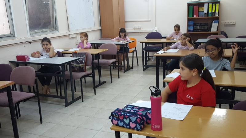 מרכז למידה: חוג אנגלית מרכז למידה: חוג אנגלית